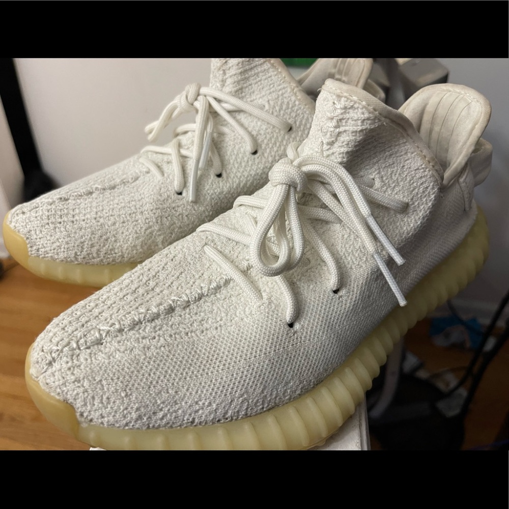 adidas Yeezy Boost 350 V2 Tripple white
